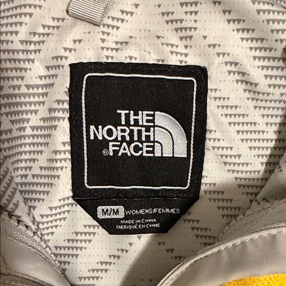 The North Face Hooded Jacket Women M HyVent 2.5L Yellow Outdoor Rain Windbreaker - Picture 2 of 10